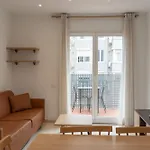 Ola Living Sagrada Familia